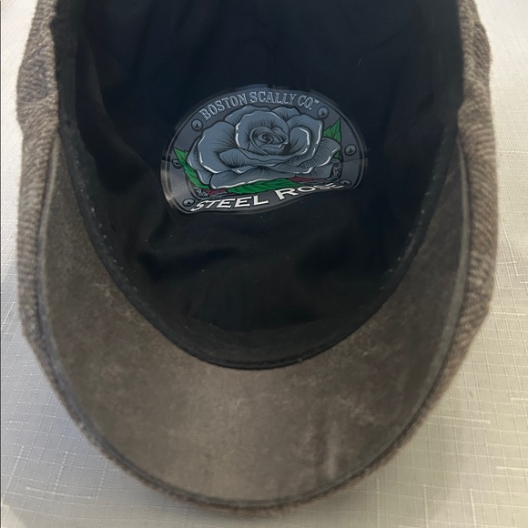 Boston Scally Steel Rose Gray Plaid Cap and Pin - Picture 10 of 10